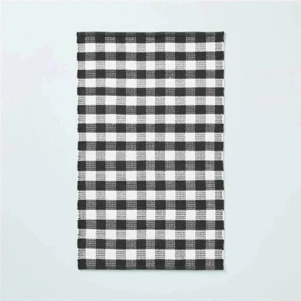 NWT Textured‎ Gingham Indoor/ Outdoor Woven Accent Rug Dark - Hearth & Ha…